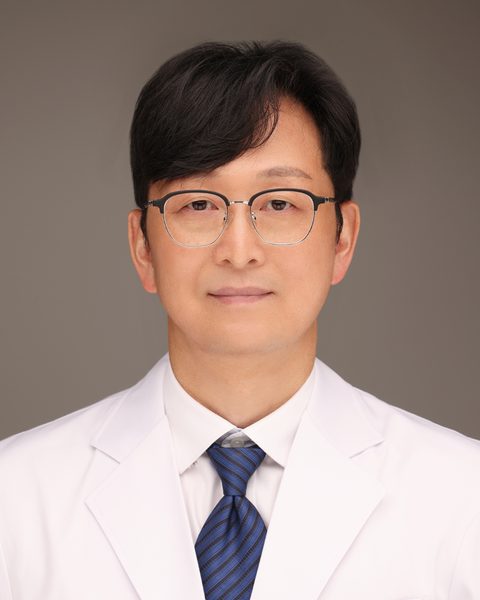 홍용천 원장